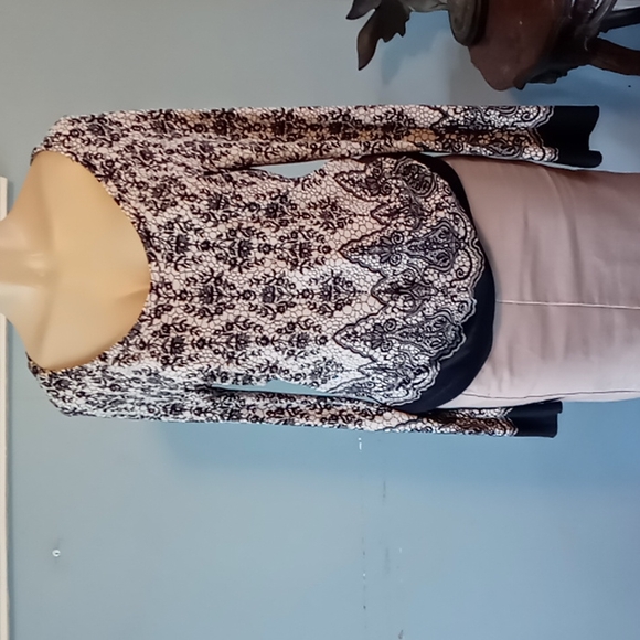 NORMA KAMALI Lace Design Top - Picture 3 of 8